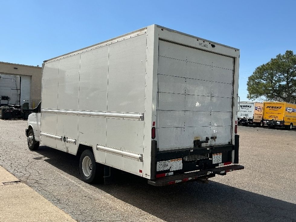Light Duty Box Truck-Light and Medium Duty Trucks-GMC-2021-Savana G33903-Olive Branch-MS-78,753\n\t\tmiles-$ 11,000 - Image 6