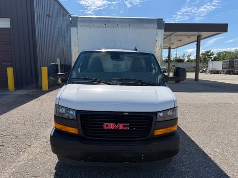 Light Duty Box Truck-Light and Medium Duty Trucks-GMC-2021-Savana G33903-Omaha-NE-105,173\n\t\tmiles-$ 29,250 - Image 2