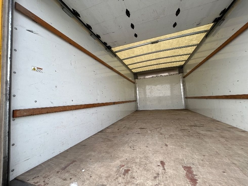 Light Duty Box Truck-Light and Medium Duty Trucks-GMC-2021-Savana G33903-Omaha-NE-108,777\n\t\tmiles-$ 25,250 - Image 10