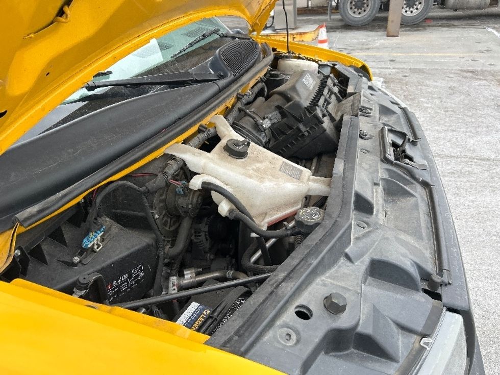 Light Duty Box Truck-Light and Medium Duty Trucks-GMC-2021-Savana G33903-Omaha-NE-108,777\n\t\tmiles-$ 25,250 - Image 22