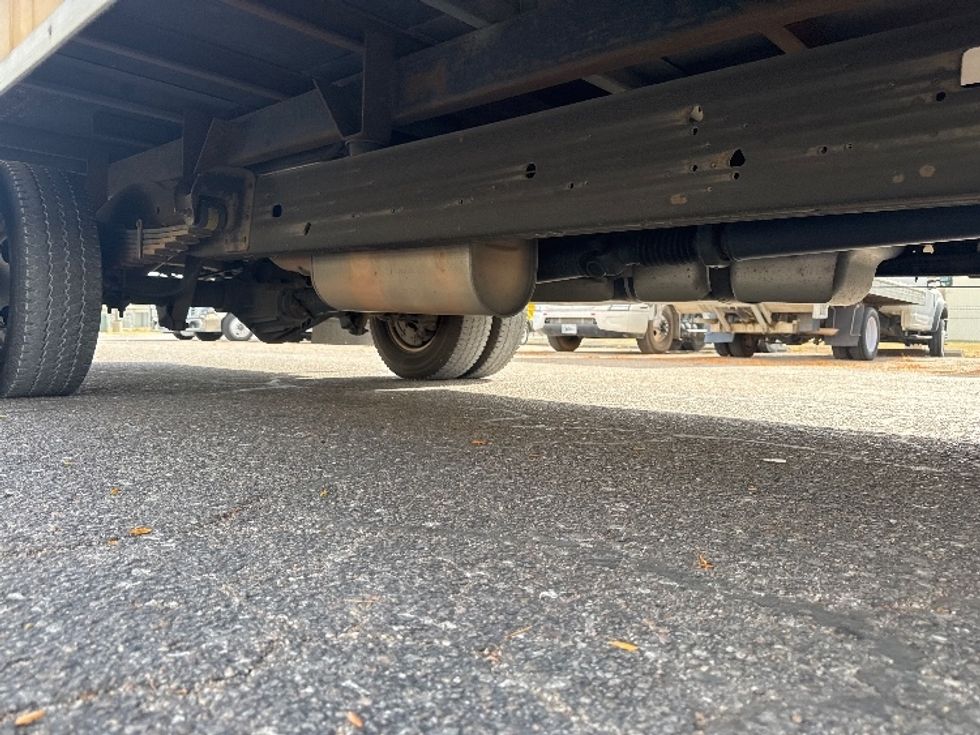 Light Duty Box Truck-Light and Medium Duty Trucks-GMC-2021-Savana G33903-Omaha-NE-124,781\n\t\tmiles-$ 27,250 - Image 14