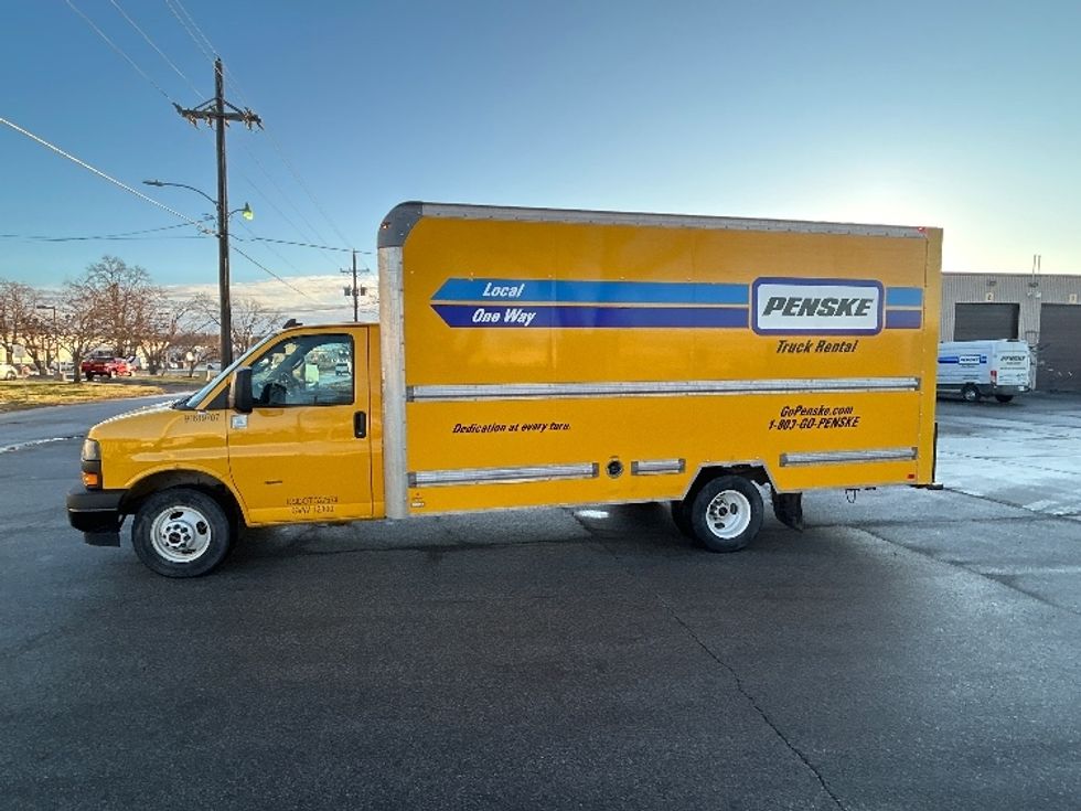 Light Duty Box Truck-Light and Medium Duty Trucks-GMC-2021-Savana G33903-Omaha-NE-88,083\n\t\tmiles-$ 27,500 - Image 4