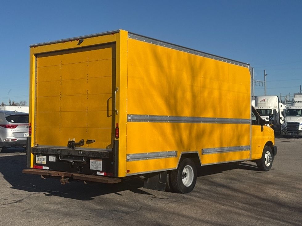 Light Duty Box Truck-Light and Medium Duty Trucks-GMC-2021-Savana G33903-Omaha-NE-96,848\n\t\tmiles-$ 26,500 - Image 13