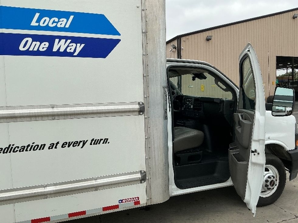 Light Duty Box Truck-Light and Medium Duty Trucks-GMC-2021-Savana G33903-Ontario-CA-74,749\n\t\tmiles-$ 33,500 - Image 20
