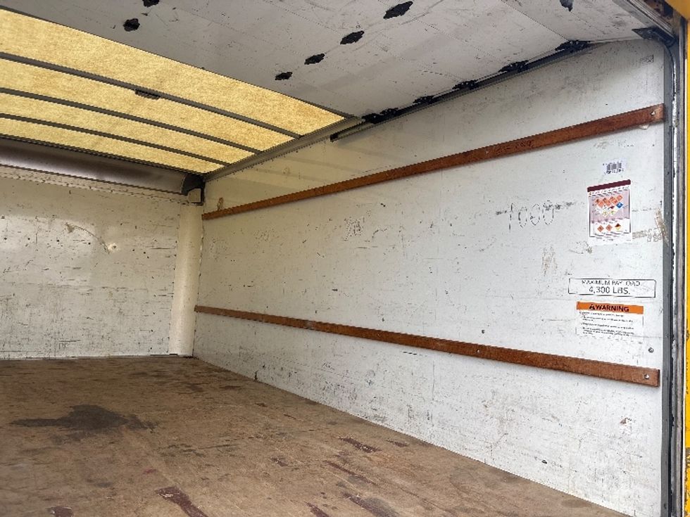 Light Duty Box Truck-Light and Medium Duty Trucks-GMC-2021-Savana G33903-Orlando-FL-100,790\n\t\tmiles-$ 25,750 - Image 12