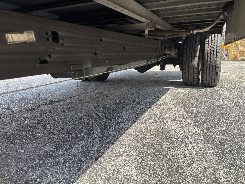Light Duty Box Truck-Light and Medium Duty Trucks-GMC-2021-Savana G33903-Orlando-FL-100,790\n\t\tmiles-$ 25,750 - Image 5