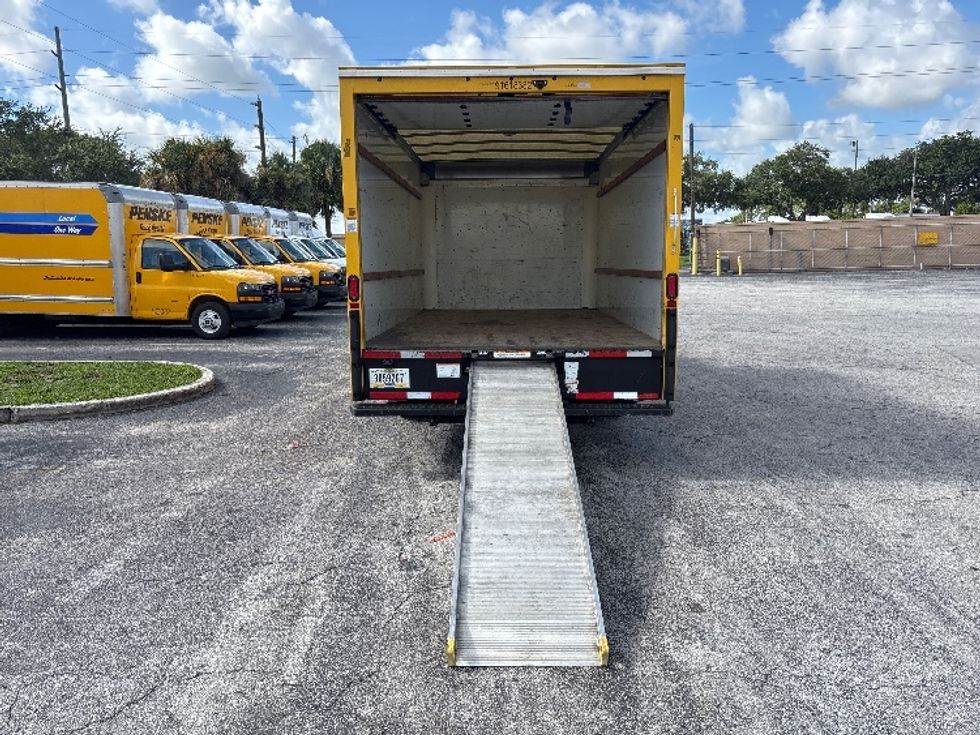 Light Duty Box Truck-Light and Medium Duty Trucks-GMC-2021-Savana G33903-Orlando-FL-100,790\n\t\tmiles-$ 25,750 - Image 9
