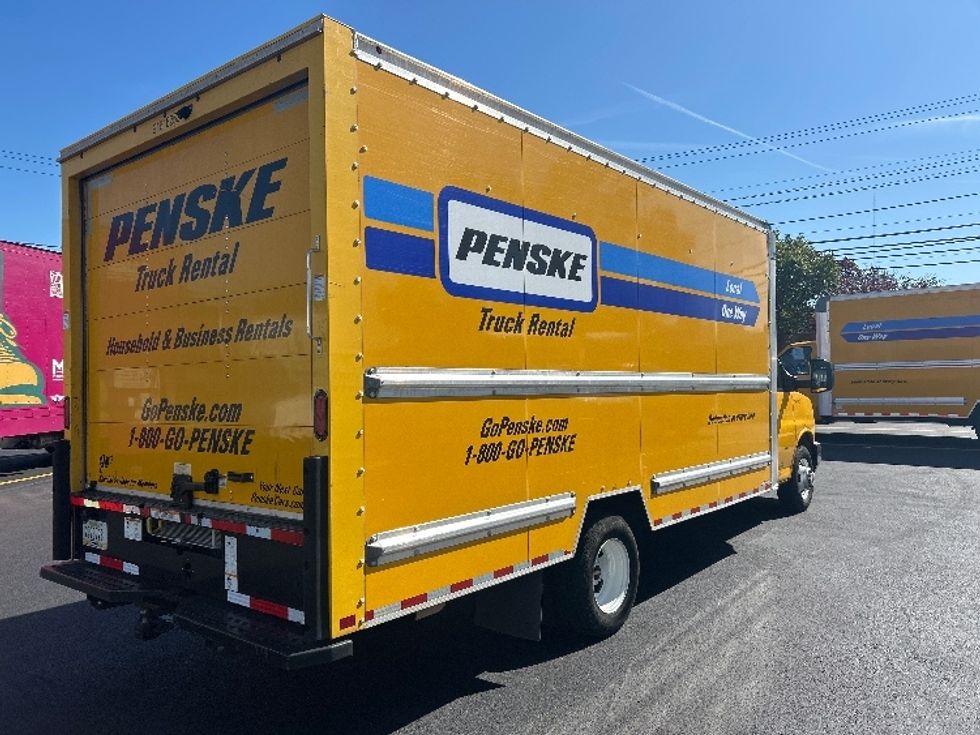 Light Duty Box Truck-Light and Medium Duty Trucks-GMC-2021-Savana G33903-Orlando-FL-113,237\n\t\tmiles-$ 23,500 - Image 13