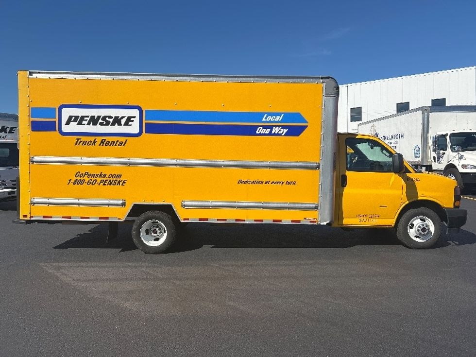 Light Duty Box Truck-Light and Medium Duty Trucks-GMC-2021-Savana G33903-Orlando-FL-113,237\n\t\tmiles-$ 23,500 - Image 15