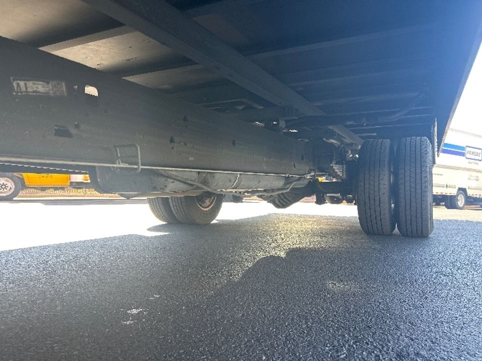 Light Duty Box Truck-Light and Medium Duty Trucks-GMC-2021-Savana G33903-Orlando-FL-113,237\n\t\tmiles-$ 23,500 - Image 5