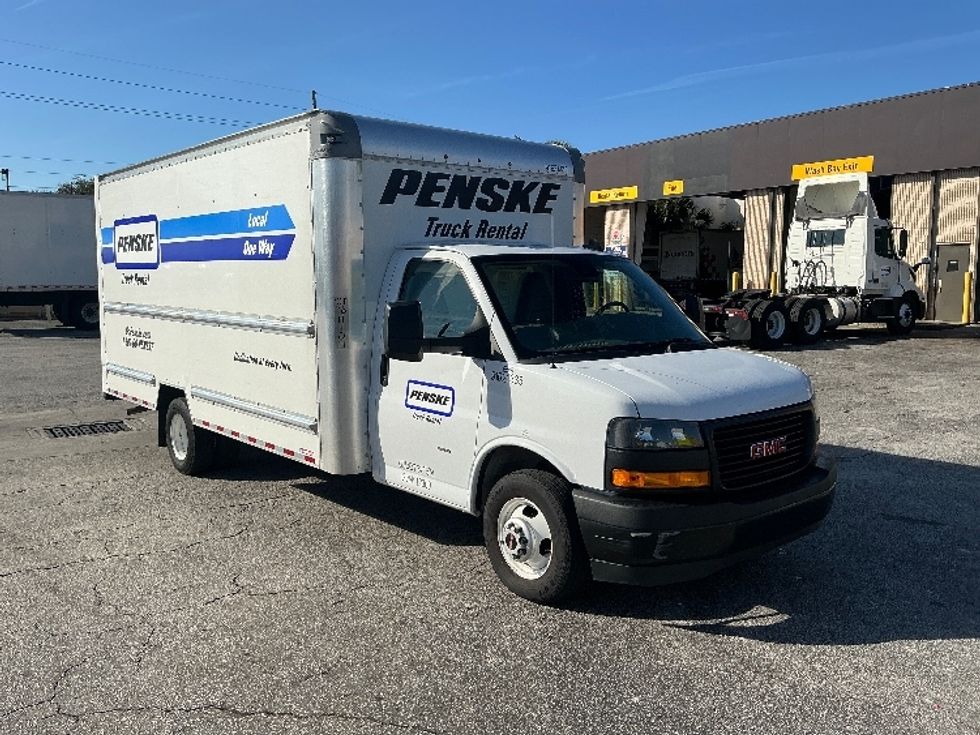 Light Duty Box Truck-Light and Medium Duty Trucks-GMC-2021-Savana G33903-Orlando-FL-114,111\n\t\tmiles-$ 29,000 - Image 1