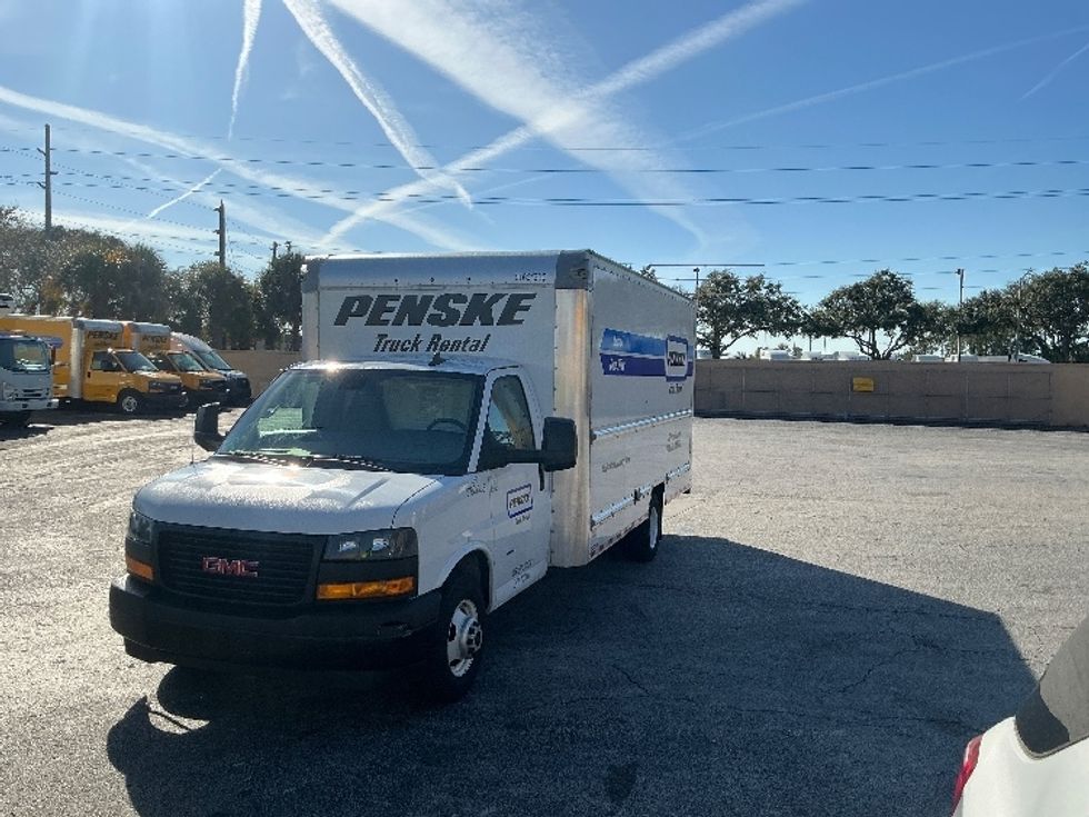 Light Duty Box Truck-Light and Medium Duty Trucks-GMC-2021-Savana G33903-Orlando-FL-114,111\n\t\tmiles-$ 29,000 - Image 3