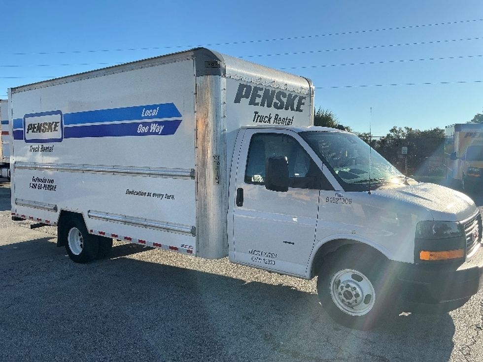 Light Duty Box Truck-Light and Medium Duty Trucks-GMC-2021-Savana G33903-Orlando-FL-116,353\n\t\tmiles-$ 27,250 - Image 1