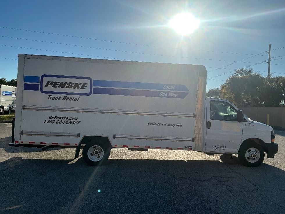 Light Duty Box Truck-Light and Medium Duty Trucks-GMC-2021-Savana G33903-Orlando-FL-116,353\n\t\tmiles-$ 27,250 - Image 15