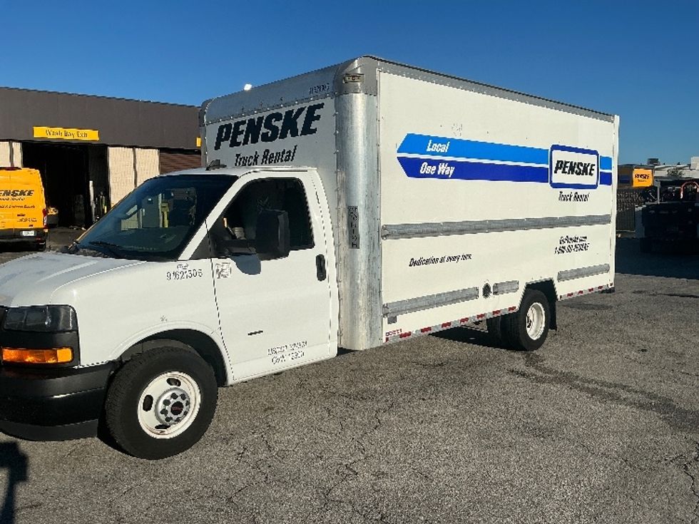 Light Duty Box Truck-Light and Medium Duty Trucks-GMC-2021-Savana G33903-Orlando-FL-116,353\n\t\tmiles-$ 27,250 - Image 2