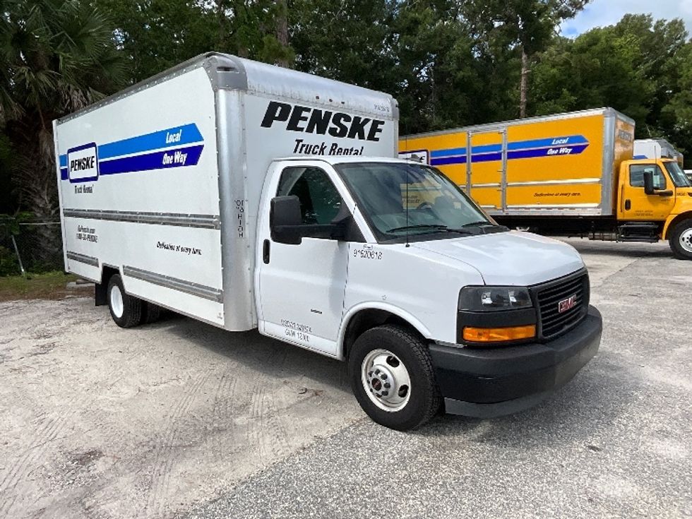 Light Duty Box Truck-Light and Medium Duty Trucks-GMC-2021-Savana G33903-Orlando-FL-79,396\n\t\tmiles-$ 28,750 - Image 1