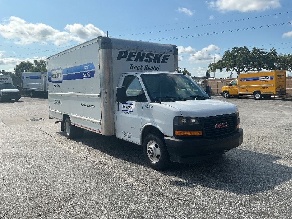 Light Duty Box Truck-Light and Medium Duty Trucks-GMC-2021-Savana G33903-Orlando-FL-95,543\n\t\tmiles-$ 31,250 - Image 1