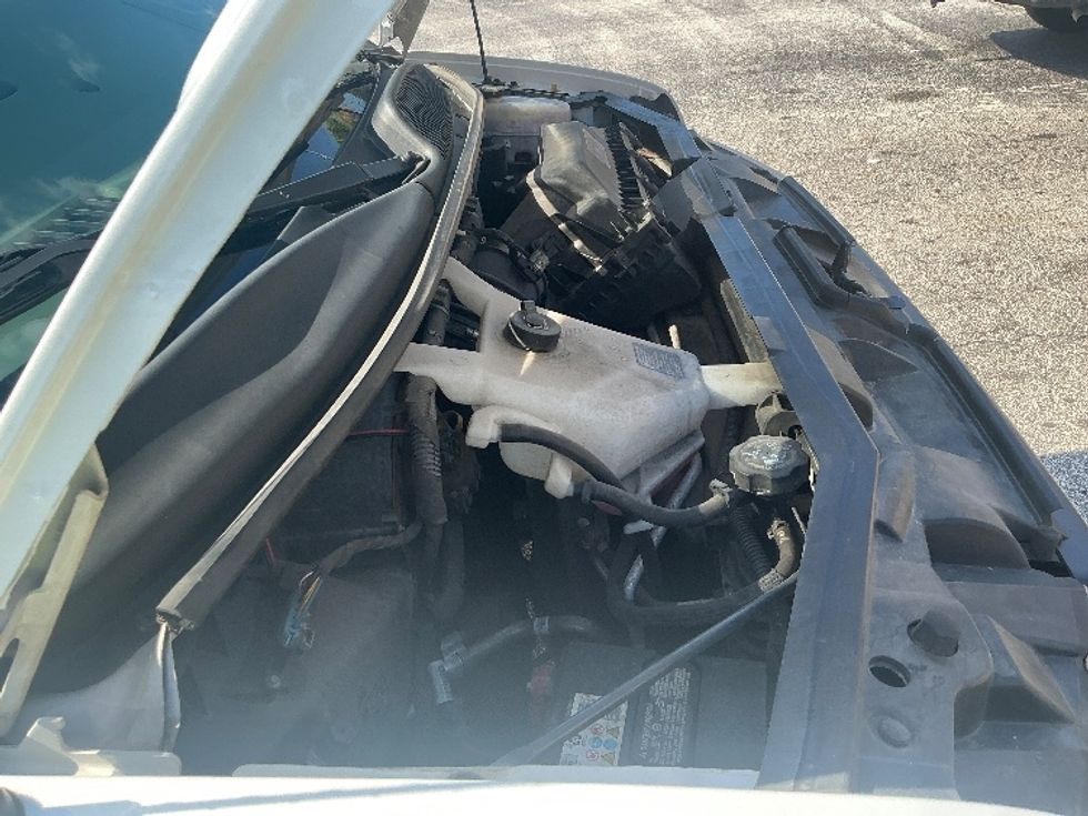Light Duty Box Truck-Light and Medium Duty Trucks-GMC-2021-Savana G33903-Orlando-FL-95,543\n\t\tmiles-$ 31,250 - Image 23