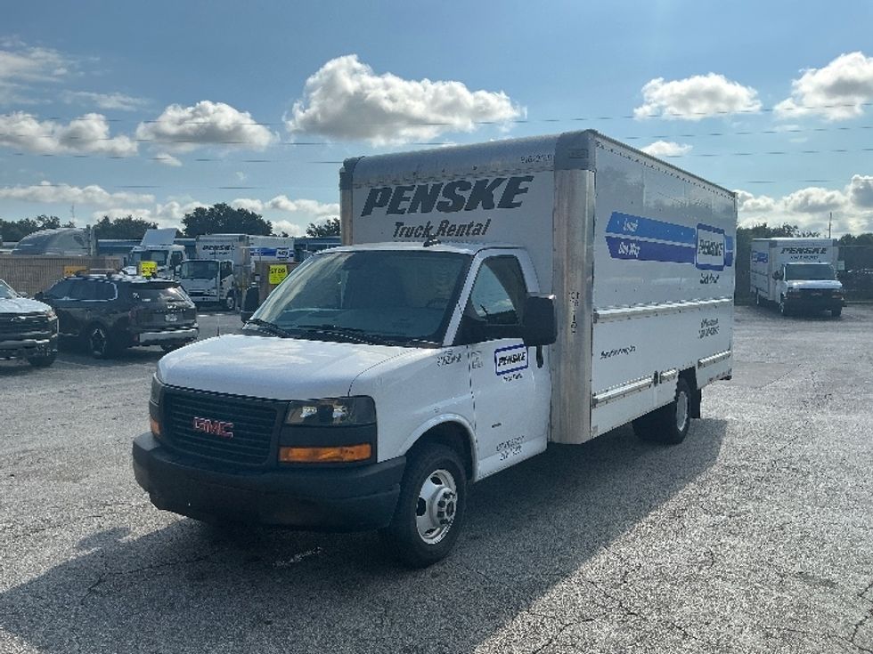 Light Duty Box Truck-Light and Medium Duty Trucks-GMC-2021-Savana G33903-Orlando-FL-95,543\n\t\tmiles-$ 31,250 - Image 3