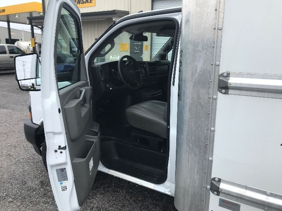 Light Duty Box Truck-Light and Medium Duty Trucks-GMC-2021-Savana G33903-Panama City-FL-106,511\n\t\tmiles-$ 31,000 - Image 12