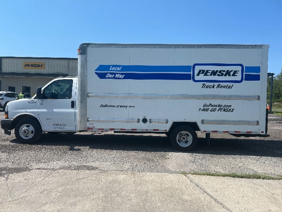 Light Duty Box Truck-Light and Medium Duty Trucks-GMC-2021-Savana G33903-Panama City-FL-82,487\n\t\tmiles-$ 31,000 - Image 4