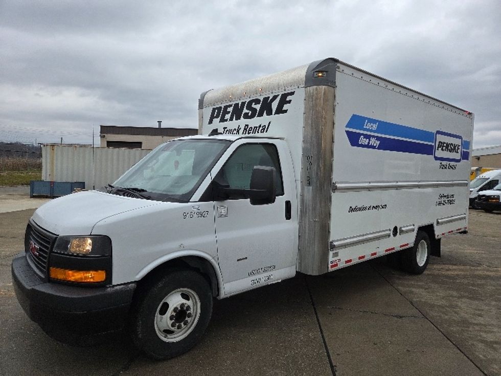 Light Duty Box Truck-Light and Medium Duty Trucks-GMC-2021-Savana G33903-Parkersburg-WV-118,171\n\t\tmiles-$ 27,750 - Image 3