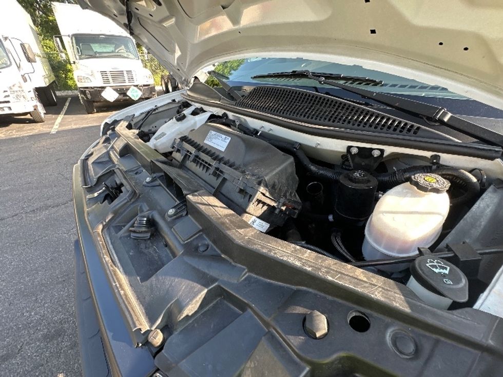 Light Duty Box Truck-Light and Medium Duty Trucks-GMC-2021-Savana G33903-Parsippany-NJ-101,114\n\t\tmiles-$ 28,500 - Image 24