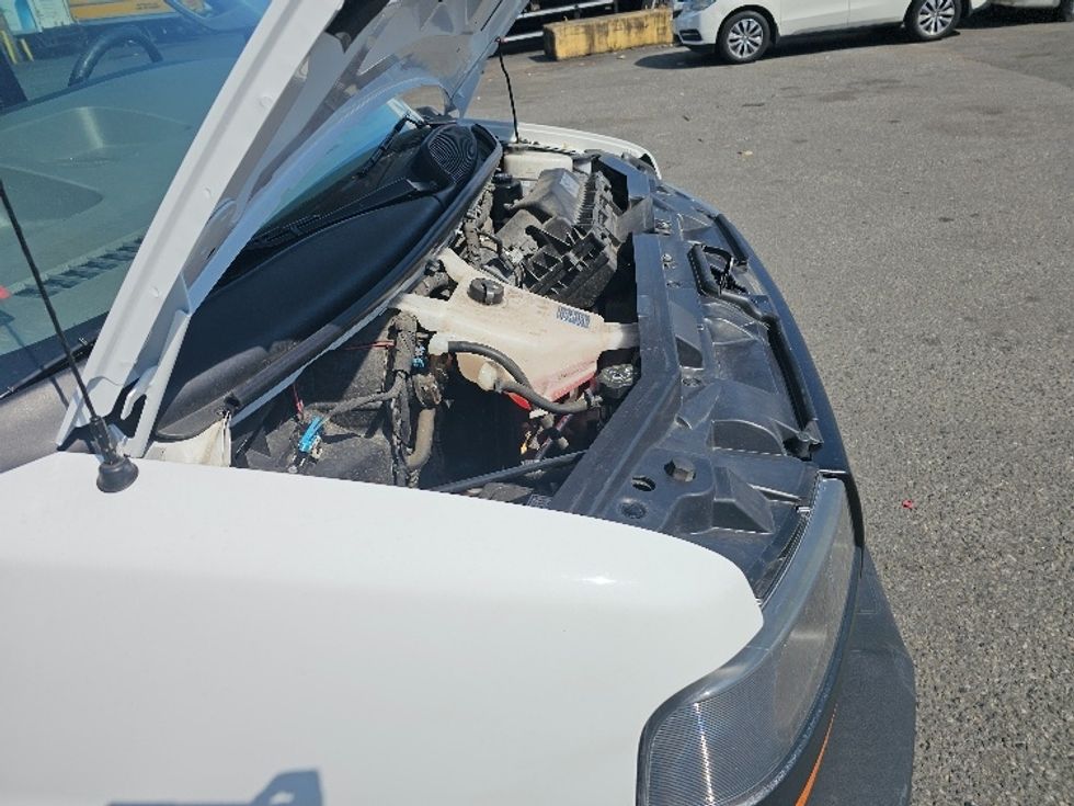 Light Duty Box Truck-Light and Medium Duty Trucks-GMC-2021-Savana G33903-Parsippany-NJ-53,289\n\t\tmiles-$ 33,750 - Image 20