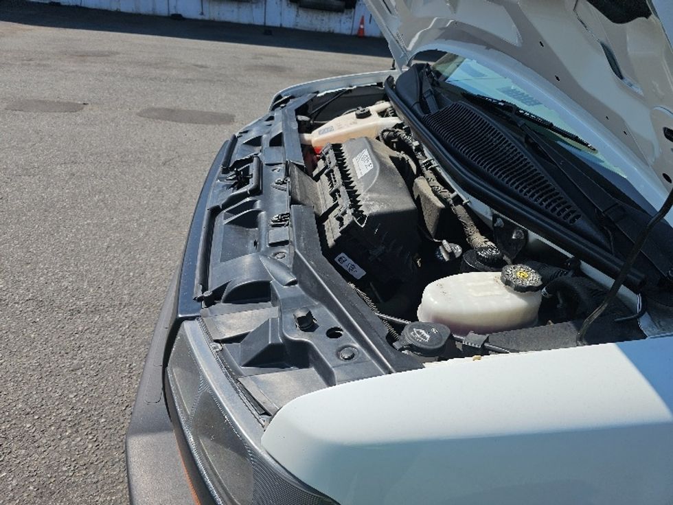 Light Duty Box Truck-Light and Medium Duty Trucks-GMC-2021-Savana G33903-Parsippany-NJ-53,289\n\t\tmiles-$ 33,750 - Image 21