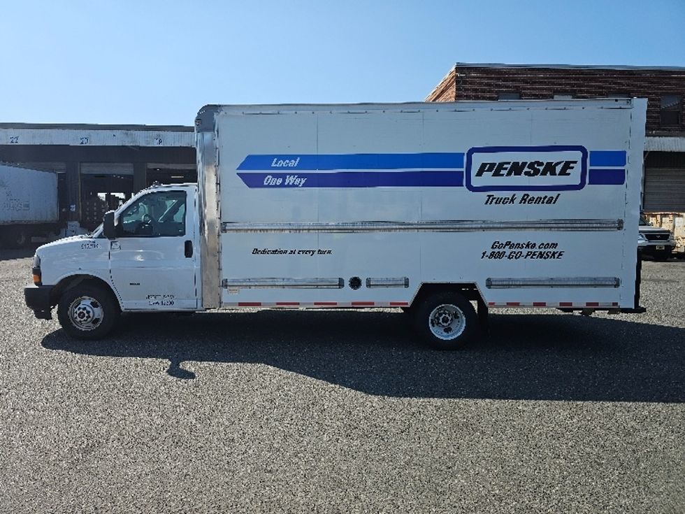 Light Duty Box Truck-Light and Medium Duty Trucks-GMC-2021-Savana G33903-Parsippany-NJ-53,289\n\t\tmiles-$ 33,750 - Image 4