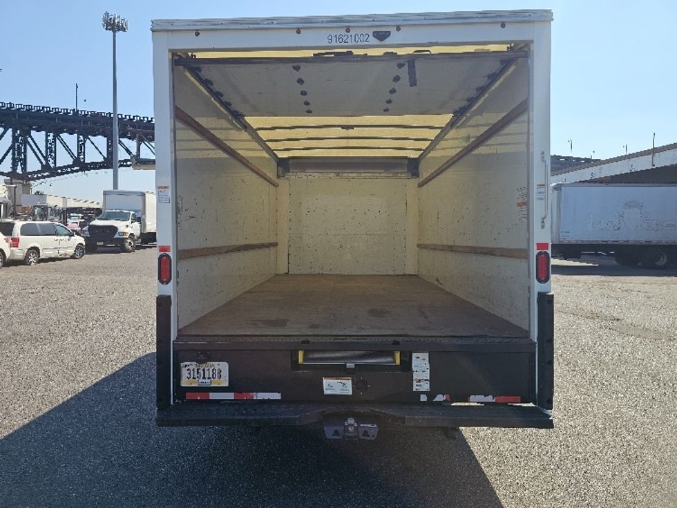 Light Duty Box Truck-Light and Medium Duty Trucks-GMC-2021-Savana G33903-Parsippany-NJ-53,289\n\t\tmiles-$ 33,750 - Image 7