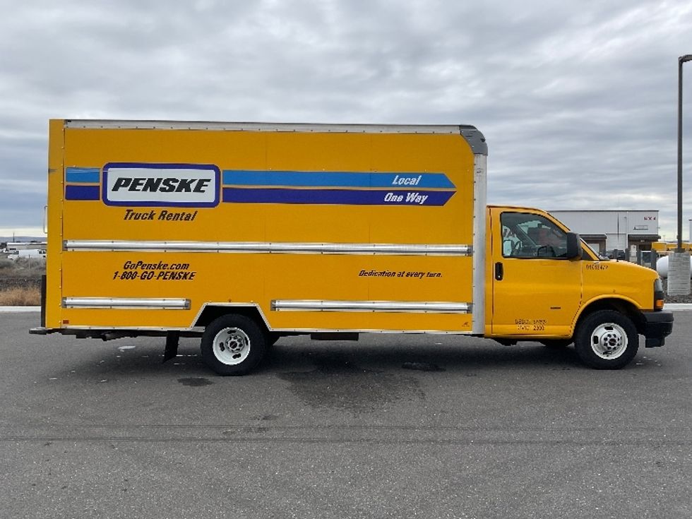 Light Duty Box Truck-Light and Medium Duty Trucks-GMC-2021-Savana G33903-Pasco-WA-105,770\n\t\tmiles-$ 28,250 - Image 15