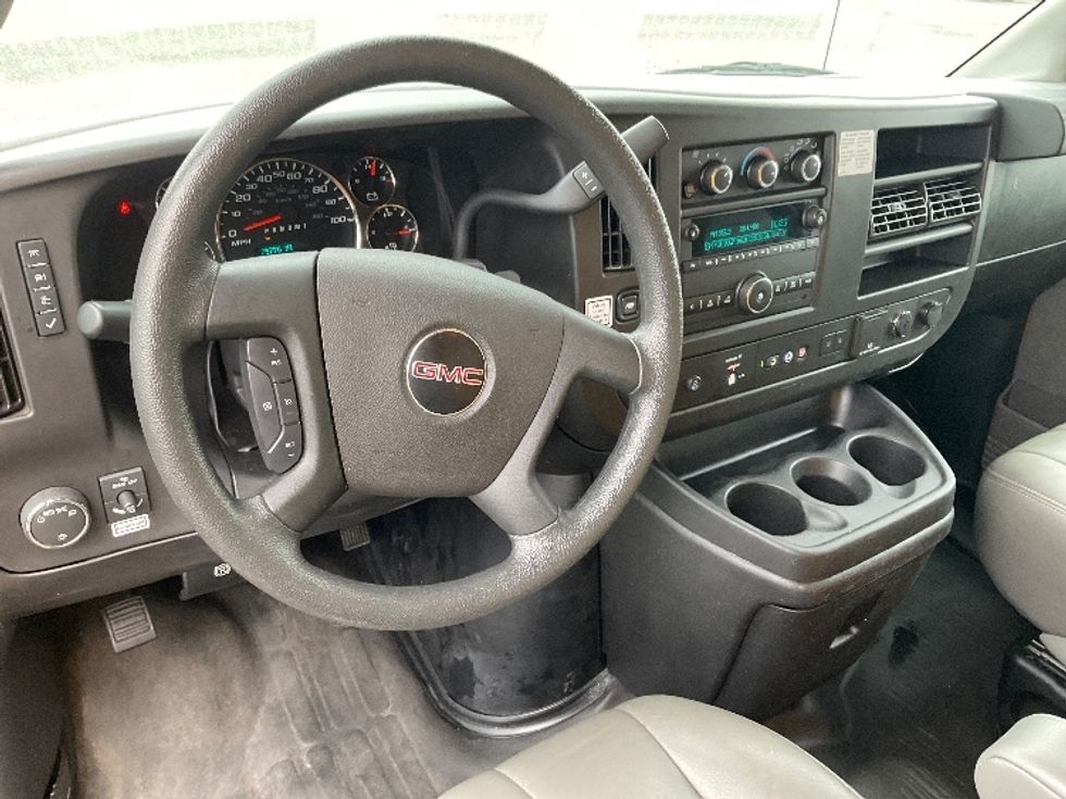 Light Duty Box Truck-Light and Medium Duty Trucks-GMC-2021-Savana G33903-Pasco-WA-105,770\n\t\tmiles-$ 28,250 - Image 17