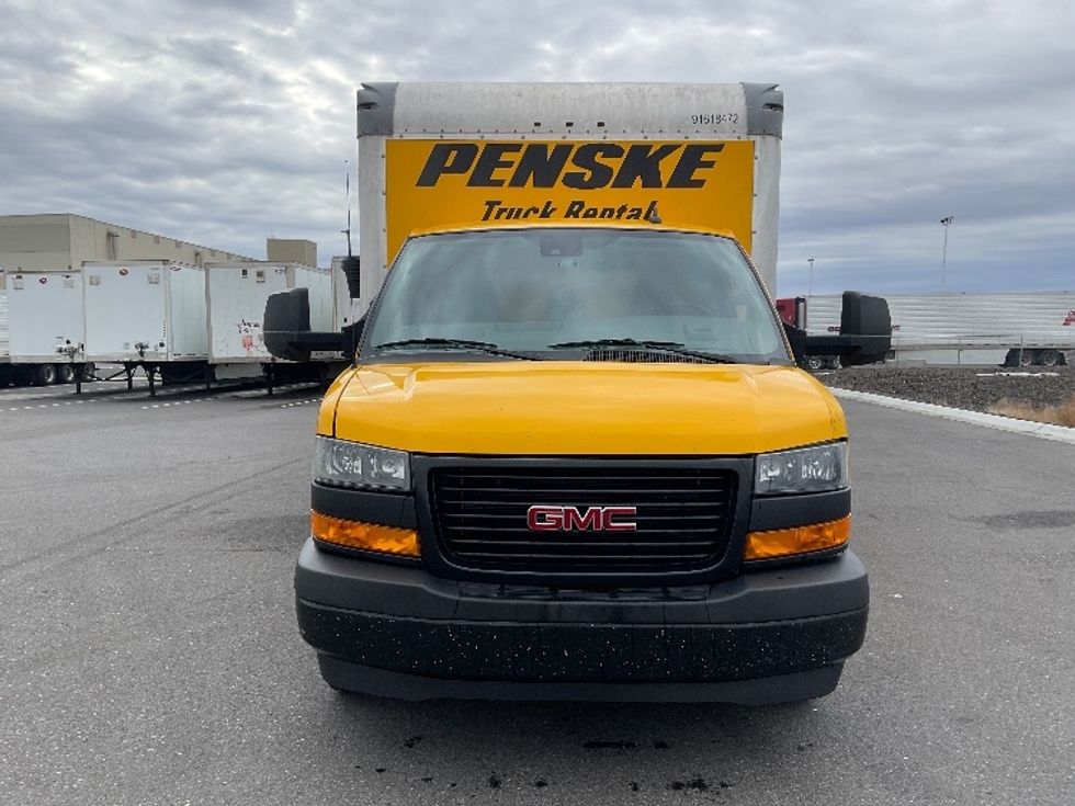Light Duty Box Truck-Light and Medium Duty Trucks-GMC-2021-Savana G33903-Pasco-WA-105,770\n\t\tmiles-$ 28,250 - Image 2