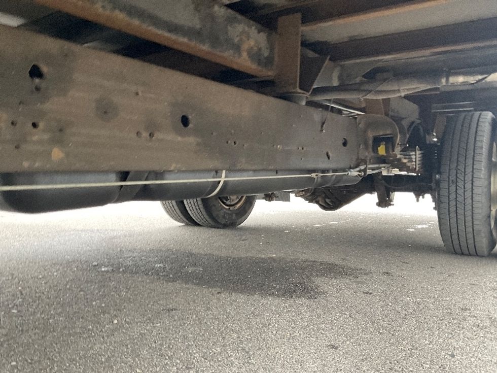 Light Duty Box Truck-Light and Medium Duty Trucks-GMC-2021-Savana G33903-Pasco-WA-105,770\n\t\tmiles-$ 28,250 - Image 5