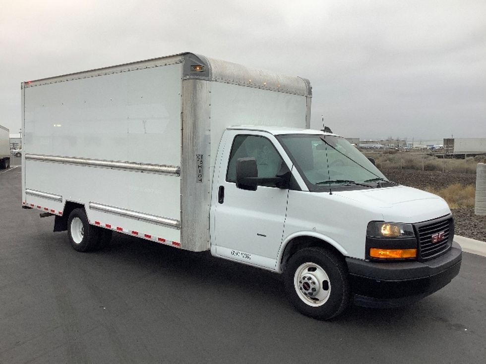 Light Duty Box Truck-Light and Medium Duty Trucks-GMC-2021-Savana G33903-Pasco-WA-106,171\n\t\tmiles-$ 30,000 - Image 1