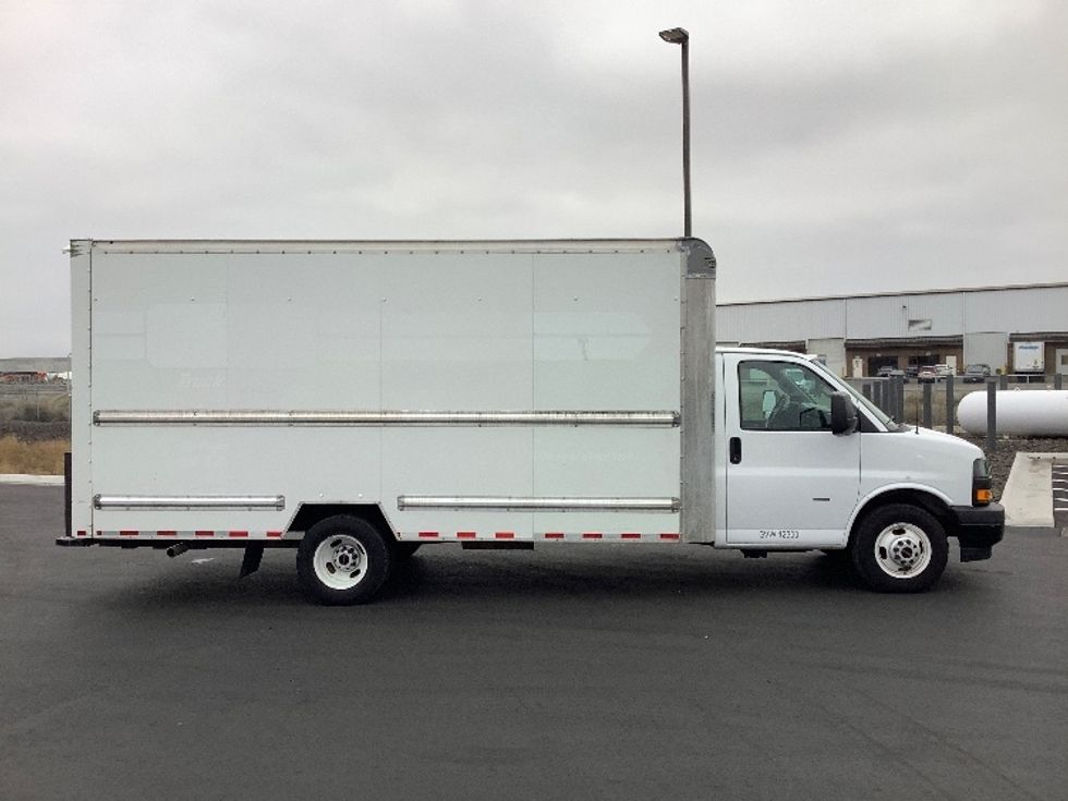 Light Duty Box Truck-Light and Medium Duty Trucks-GMC-2021-Savana G33903-Pasco-WA-106,171\n\t\tmiles-$ 30,000 - Image 15