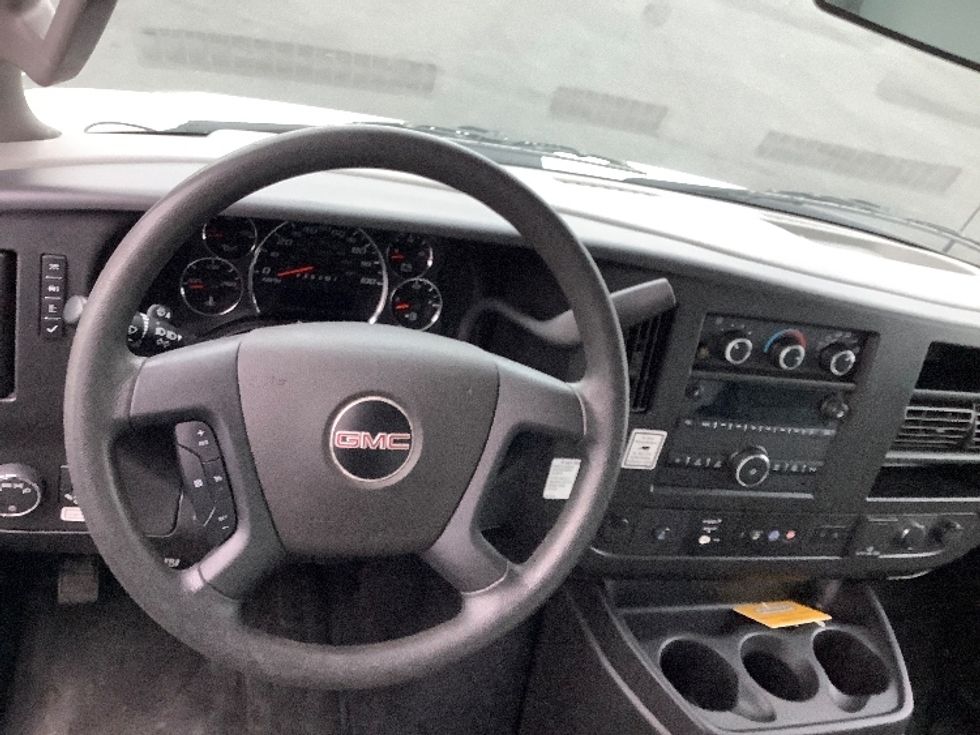 Light Duty Box Truck-Light and Medium Duty Trucks-GMC-2021-Savana G33903-Pasco-WA-106,171\n\t\tmiles-$ 30,000 - Image 17