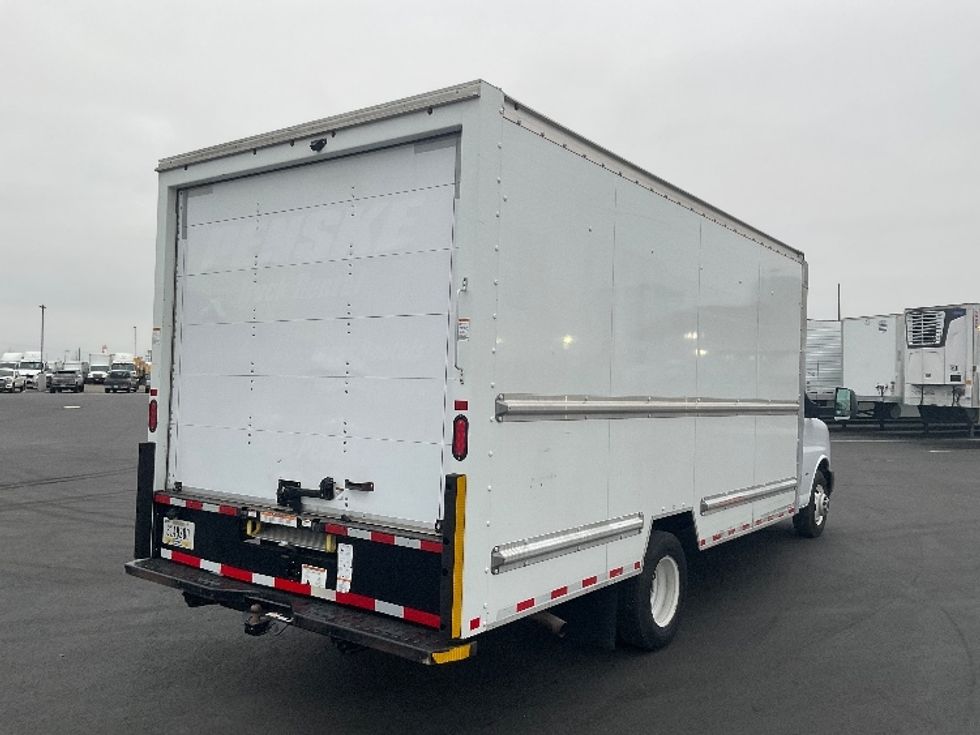 Light Duty Box Truck-Light and Medium Duty Trucks-GMC-2021-Savana G33903-Pasco-WA-107,800\n\t\tmiles-$ 23,500 - Image 13