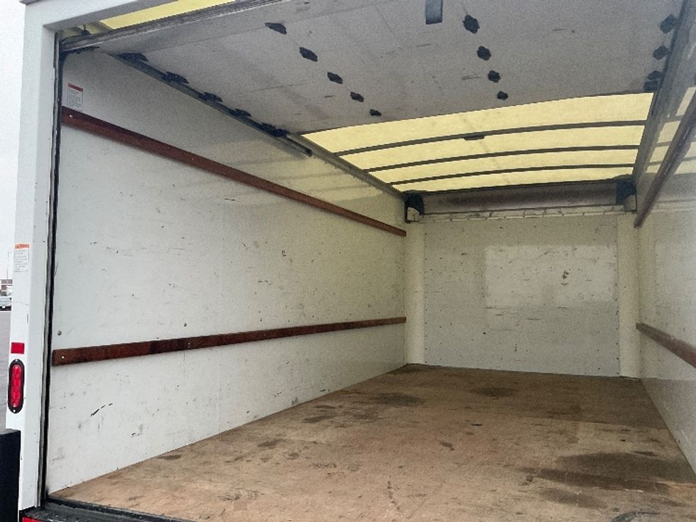 Light Duty Box Truck-Light and Medium Duty Trucks-GMC-2021-Savana G33903-Pasco-WA-107,800\n\t\tmiles-$ 29,750 - Image 11