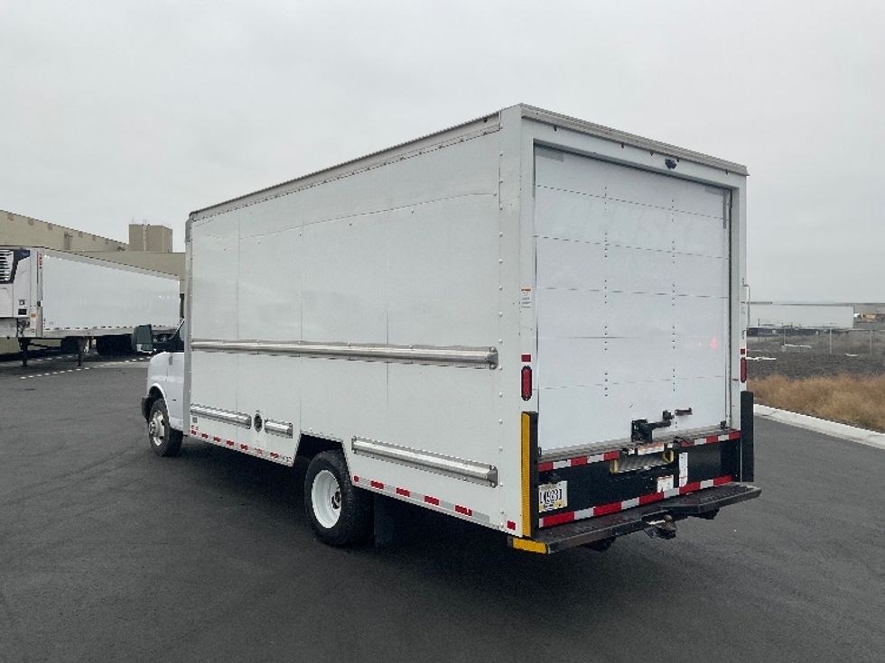 Light Duty Box Truck-Light and Medium Duty Trucks-GMC-2021-Savana G33903-Pasco-WA-107,800\n\t\tmiles-$ 29,750 - Image 6