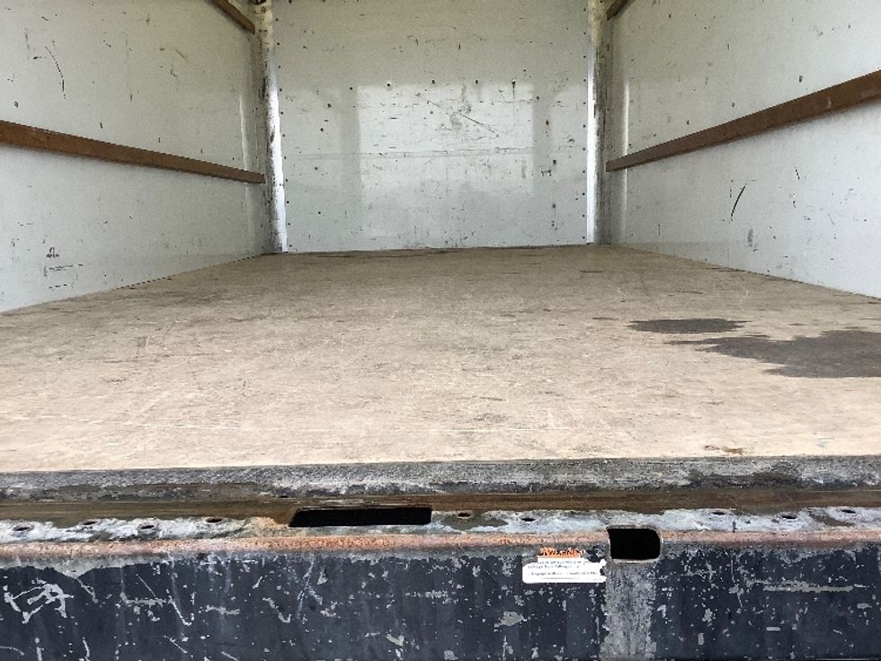 Light Duty Box Truck-Light and Medium Duty Trucks-GMC-2021-Savana G33903-Pasco-WA-111,011\n\t\tmiles-$ 29,500 - Image 10