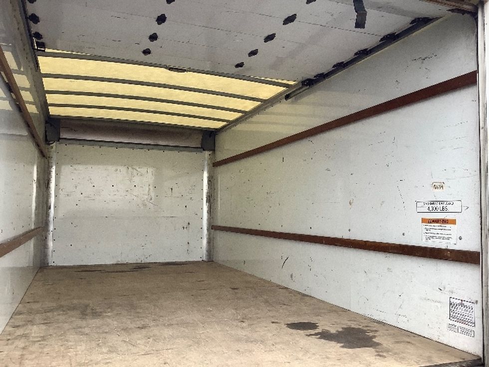 Light Duty Box Truck-Light and Medium Duty Trucks-GMC-2021-Savana G33903-Pasco-WA-111,011\n\t\tmiles-$ 29,500 - Image 12