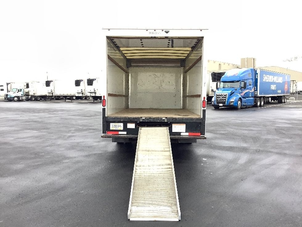 Light Duty Box Truck-Light and Medium Duty Trucks-GMC-2021-Savana G33903-Pasco-WA-111,011\n\t\tmiles-$ 29,500 - Image 9