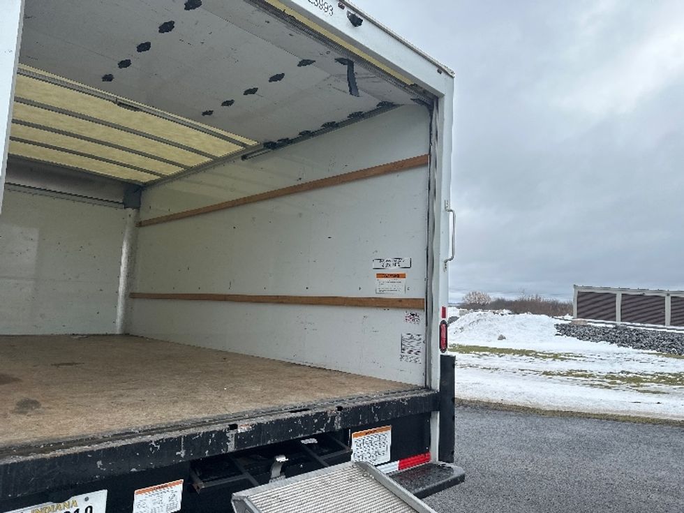 Light Duty Box Truck-Light and Medium Duty Trucks-GMC-2021-Savana G33903-Pasco-WA-117,509\n\t\tmiles-$ 28,750 - Image 12