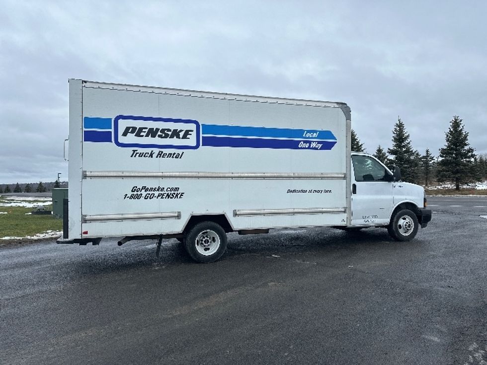 Light Duty Box Truck-Light and Medium Duty Trucks-GMC-2021-Savana G33903-Pasco-WA-117,509\n\t\tmiles-$ 28,750 - Image 15