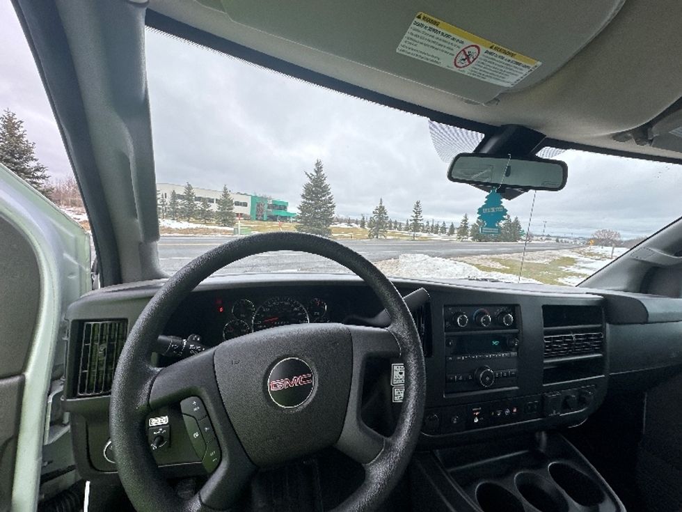 Light Duty Box Truck-Light and Medium Duty Trucks-GMC-2021-Savana G33903-Pasco-WA-117,509\n\t\tmiles-$ 28,750 - Image 18