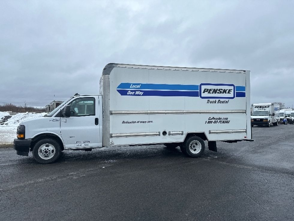 Light Duty Box Truck-Light and Medium Duty Trucks-GMC-2021-Savana G33903-Pasco-WA-117,509\n\t\tmiles-$ 28,750 - Image 4