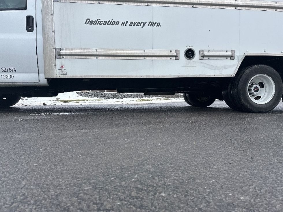 Light Duty Box Truck-Light and Medium Duty Trucks-GMC-2021-Savana G33903-Pasco-WA-117,509\n\t\tmiles-$ 28,750 - Image 5