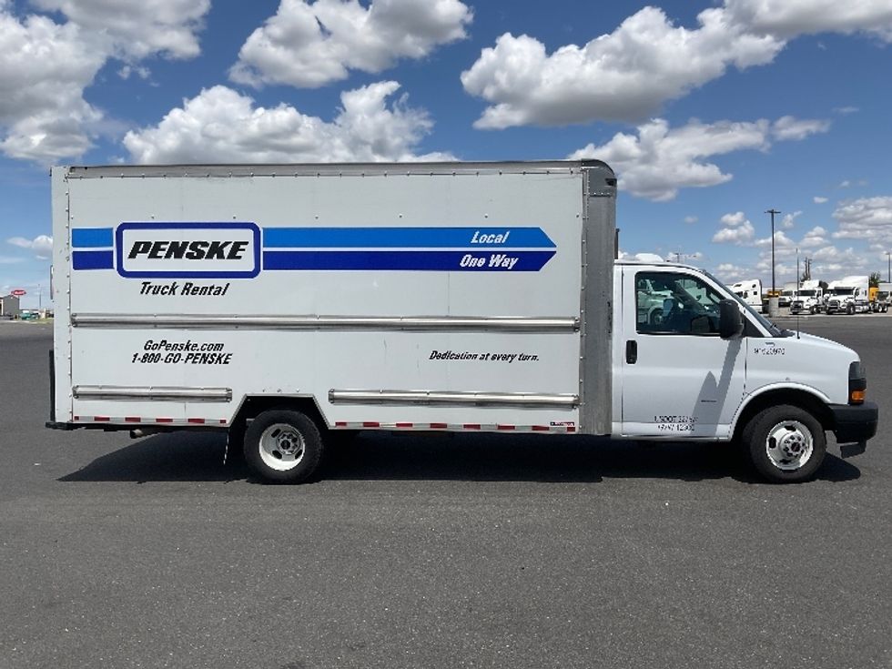 Light Duty Box Truck-Light and Medium Duty Trucks-GMC-2021-Savana G33903-Pasco-WA-72,645\n\t\tmiles-$ 35,000 - Image 12